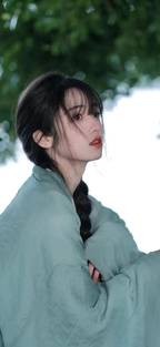 配角